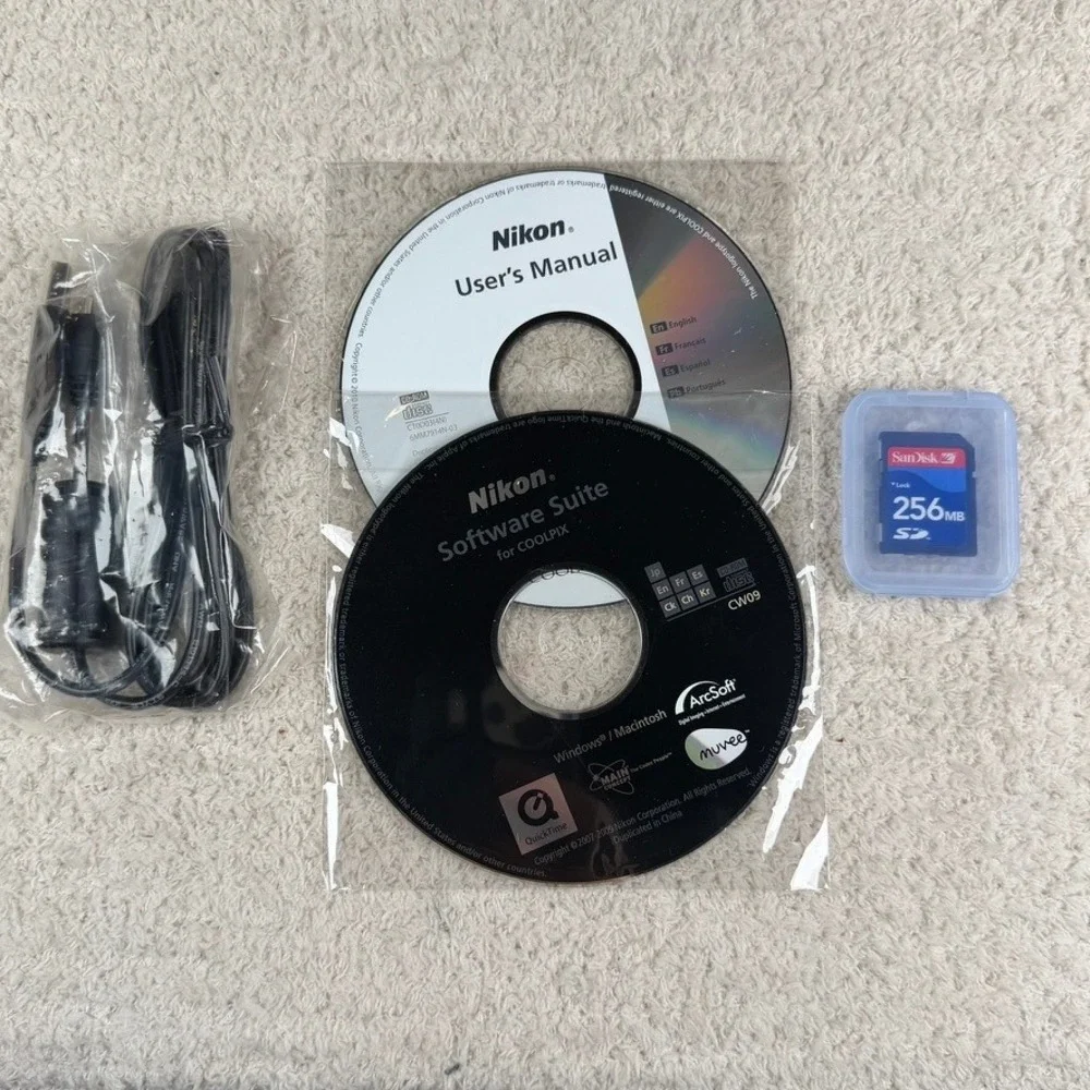 Nikon Coolpix L22 12.0MP Digital Camera Red Bundle with Box Case SD Card Works